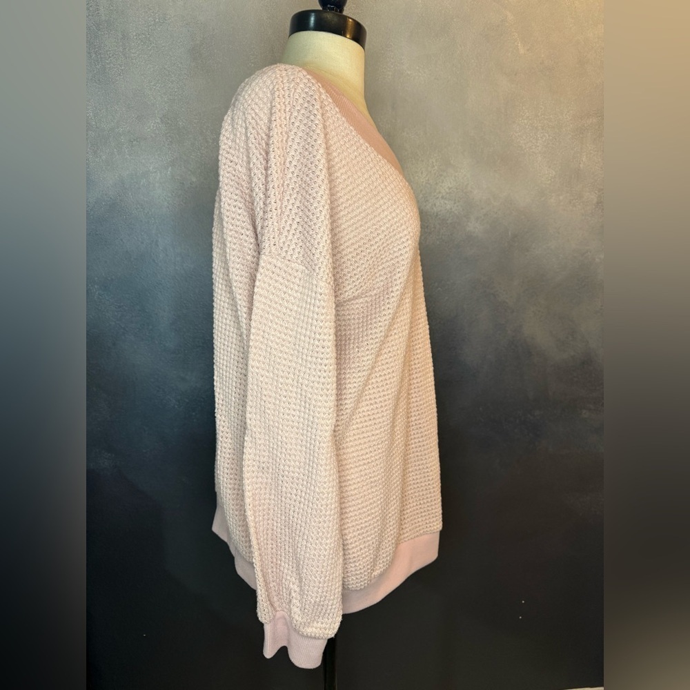 Blush Pink Waffle Knit V-Neck Sweater – Size Large - Picture 4 of 7